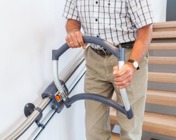 L'AIDE ESCALIER - ASSISTEP